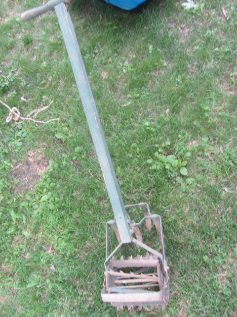 Primitive Garden Cultivator