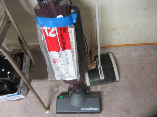 Oreck Broom, Hoky