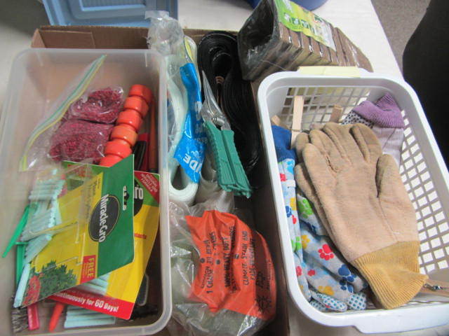 House Plant Kit, Gloves, Webbing