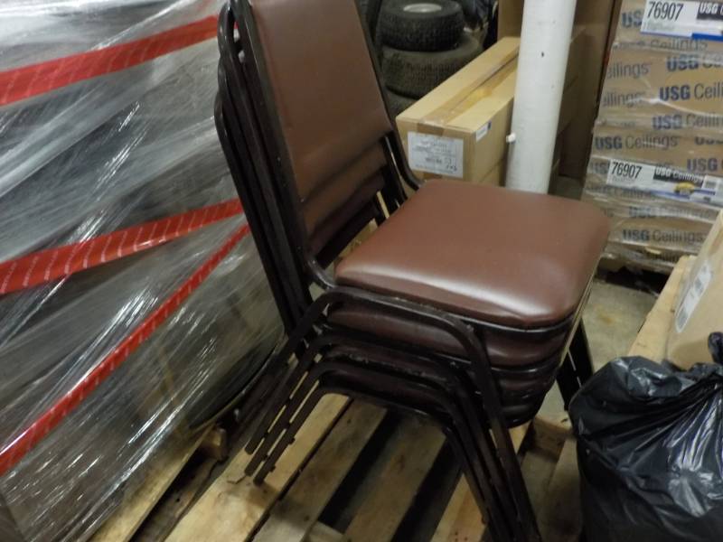 4 Stacking Metal Chairs excellent ...