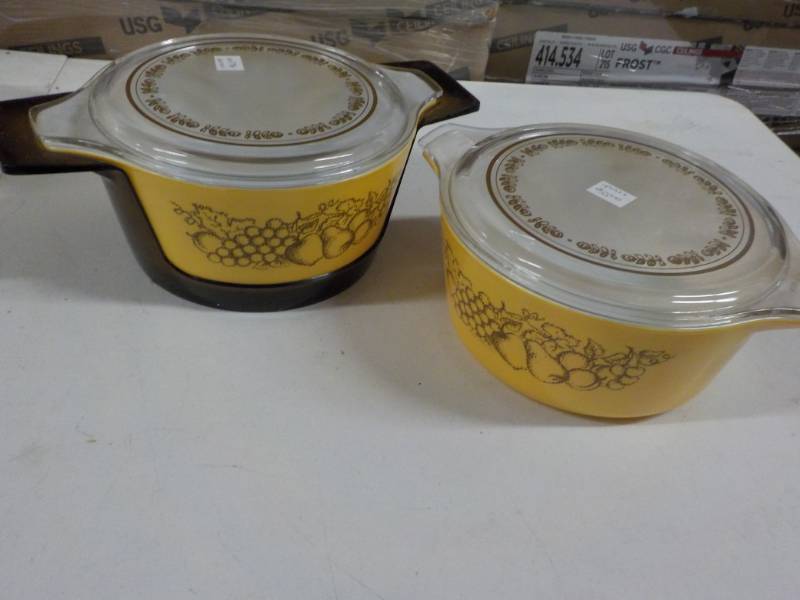 2 Pyrex Casserole with Serving Base...