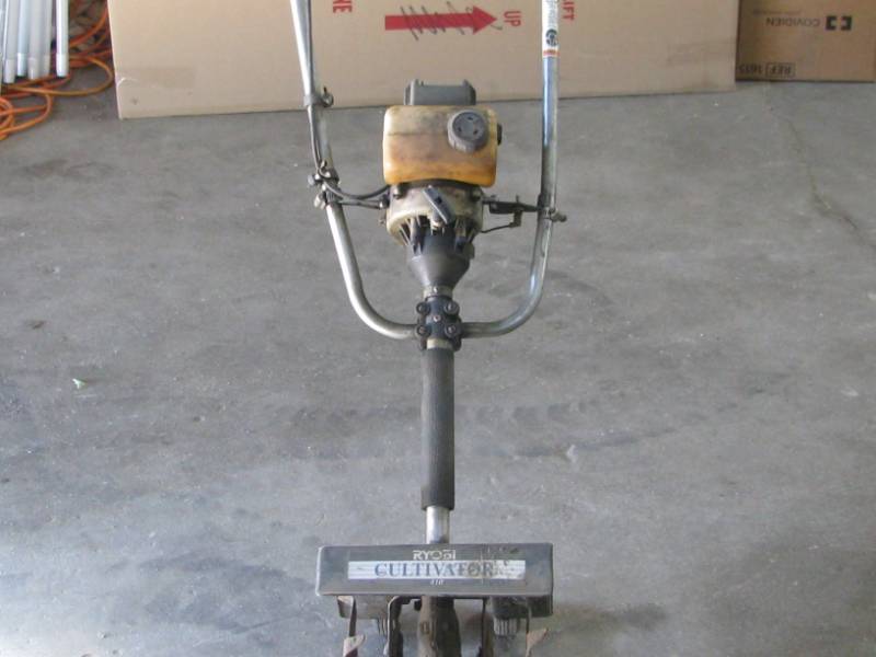 lot 2 image: Ryobi Garden Tiller