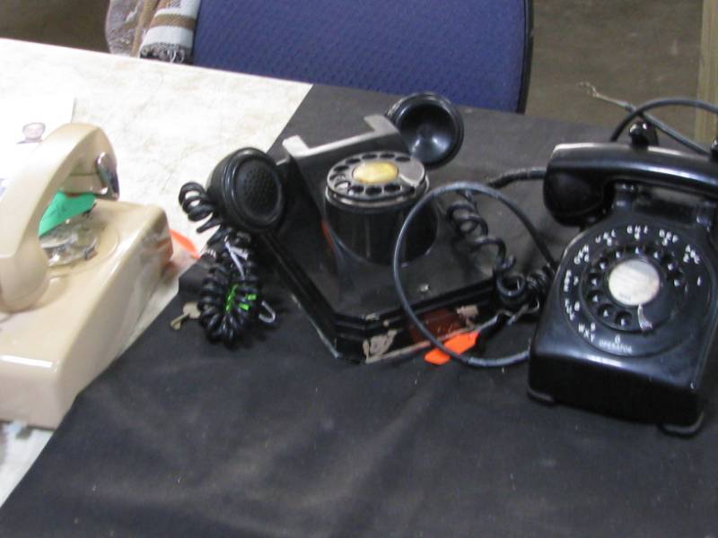 lot 37 image: Vintage Phones