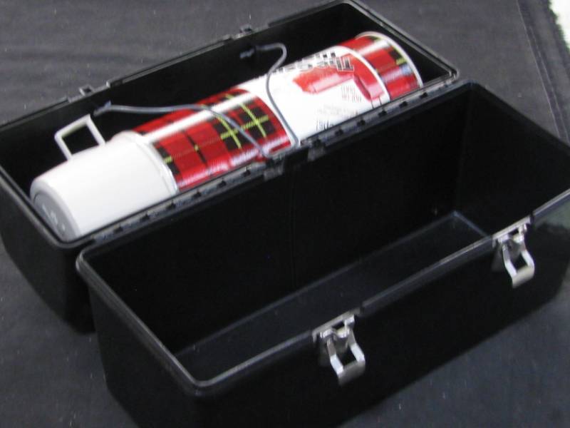 lot 52 image: Lunch Pail with Thermos