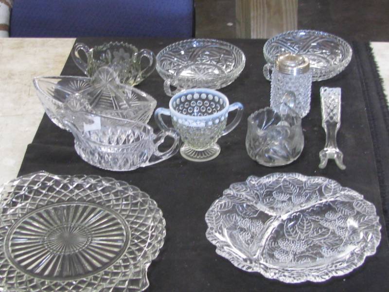 lot 60 image: Fancy Glass
