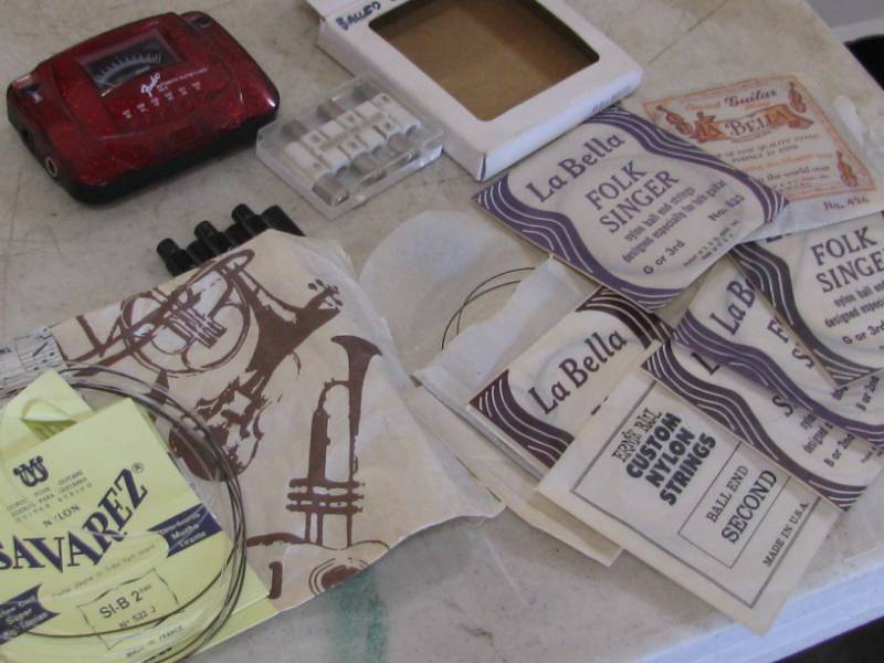 lot 67 image: Guitar Strings