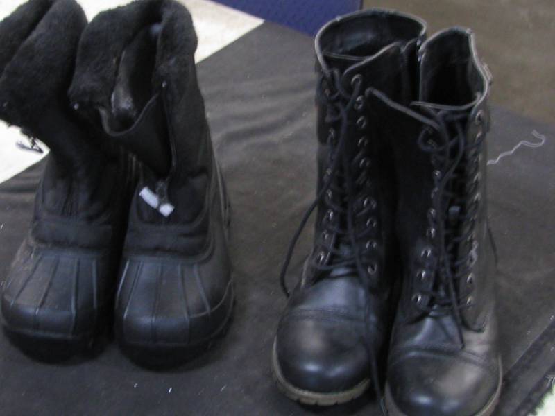lot 83 image: Womans Boots