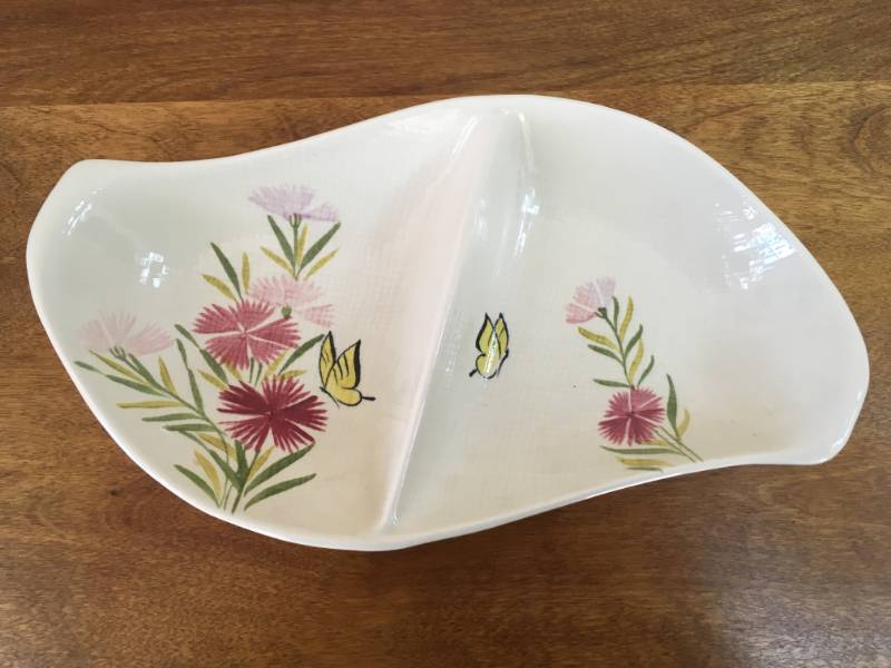 lot 98 image: Rare Red Wing Pink Spice Butterfly Dish