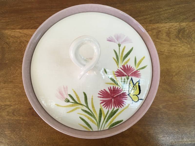 lot 100 image: Rare Red Wing Pink Spice Butterfly Dish