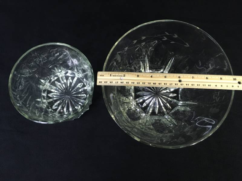 lot 105 image: Princess House Serving bowls