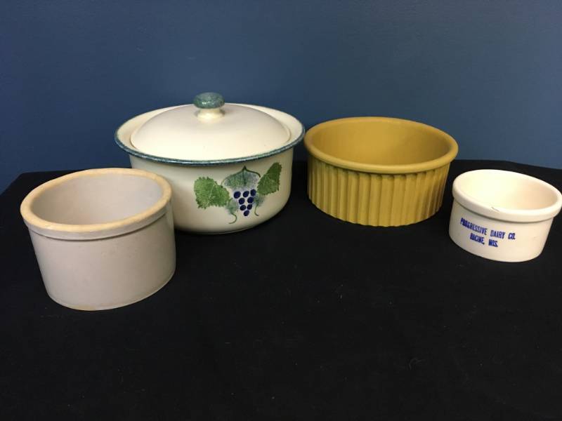 lot 144 image: Bennington &Poole Pottery