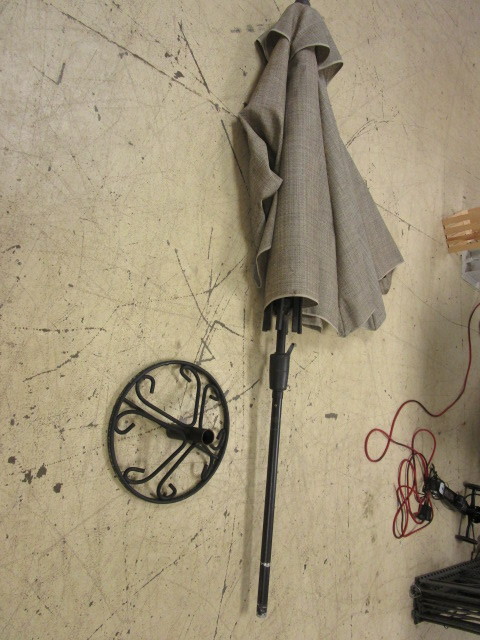 lot 314 image: PATIO UMBRELLA WITH STAND