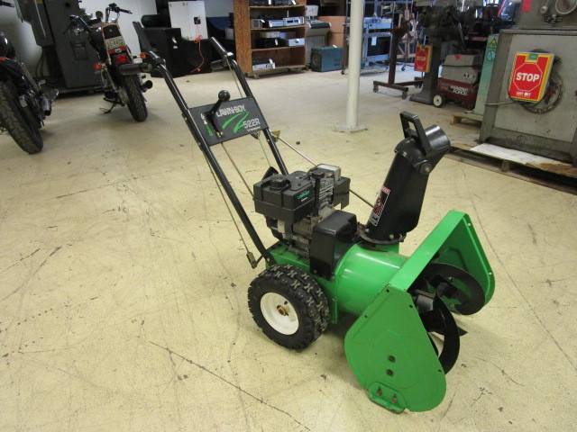 lot 319 image: LAWN-BOY SNOW BLOWER