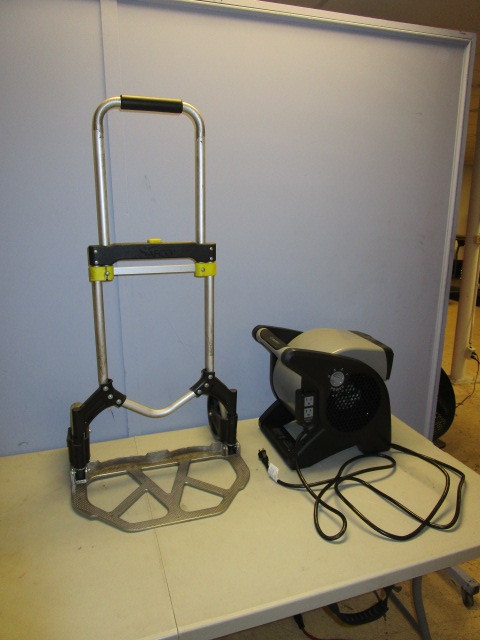 lot 329 image: LASKO UTILITY FAN AND SAFCO STOWAWAY DOLLY