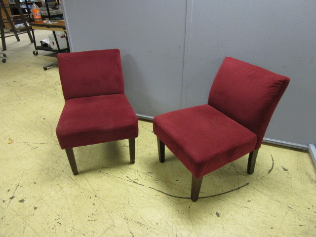 lot 337 image: TWO UPHOLSTERED ACCENT CHAIRS
