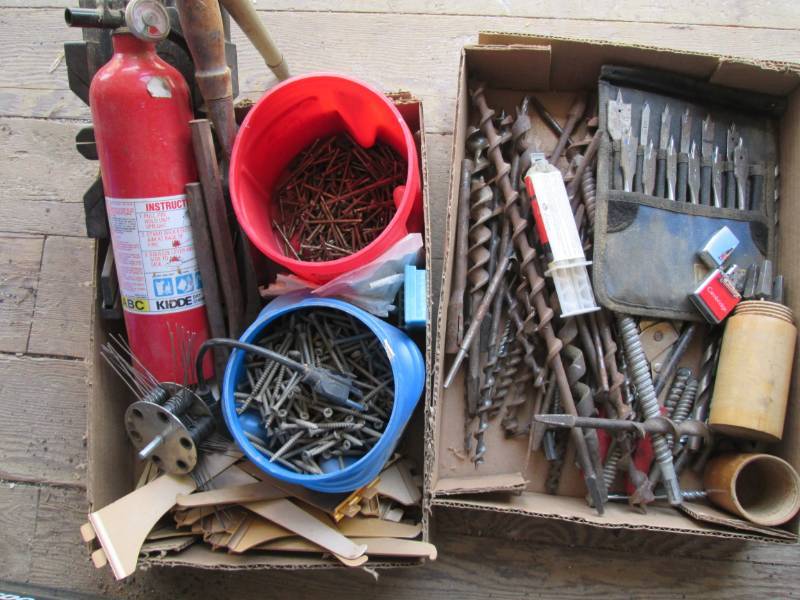 lot 94 image: Woodworing tools and misc...