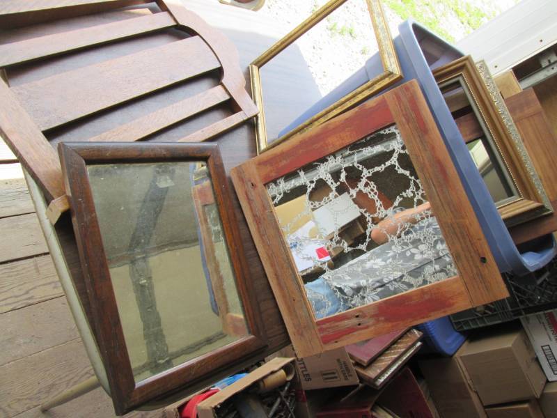 lot 104 image: Tote full of vintage mirror and fra...