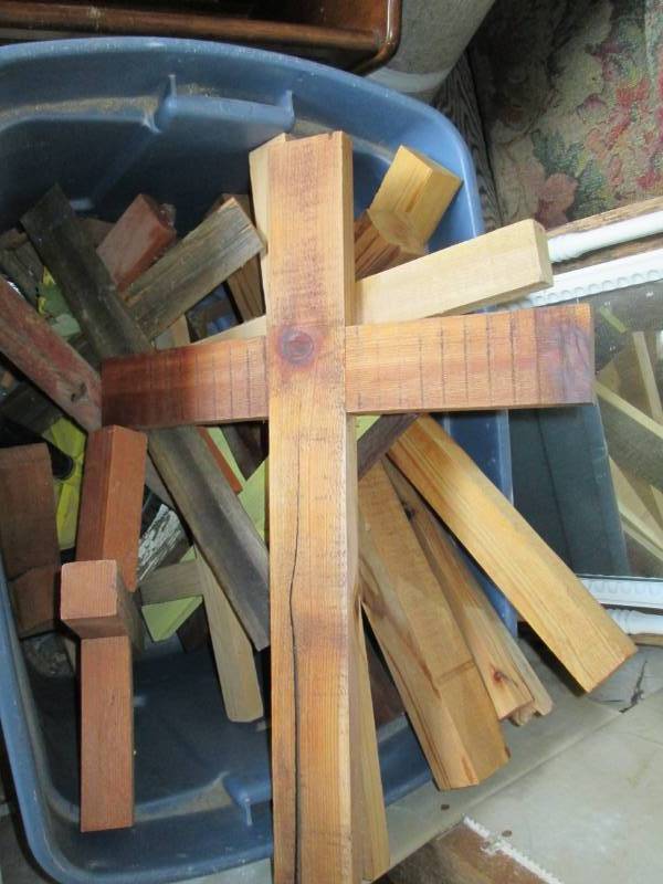 lot 110 image: Tote of barnwood crosses...