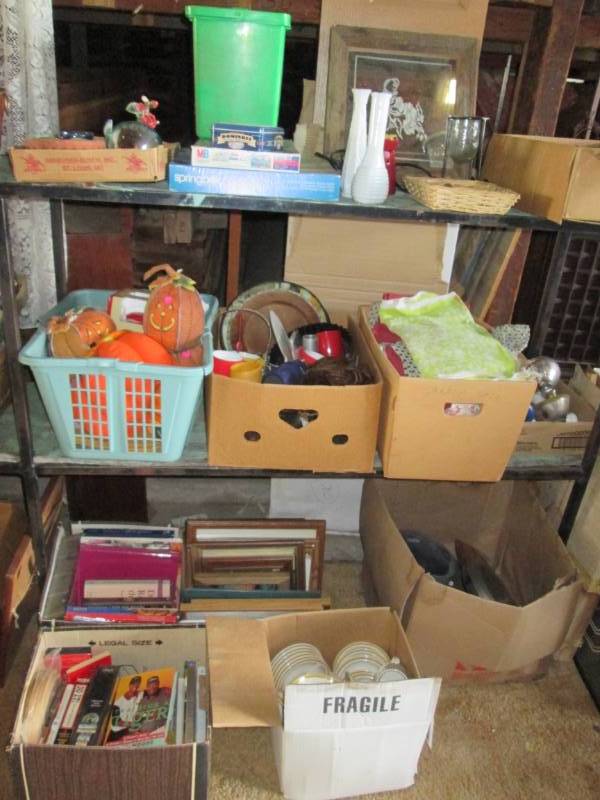 lot 117 image: Large lot misc items ...