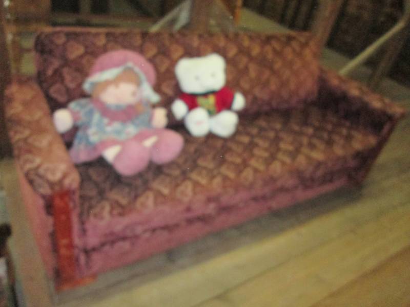 lot 127 image: Vintage hide a bed...