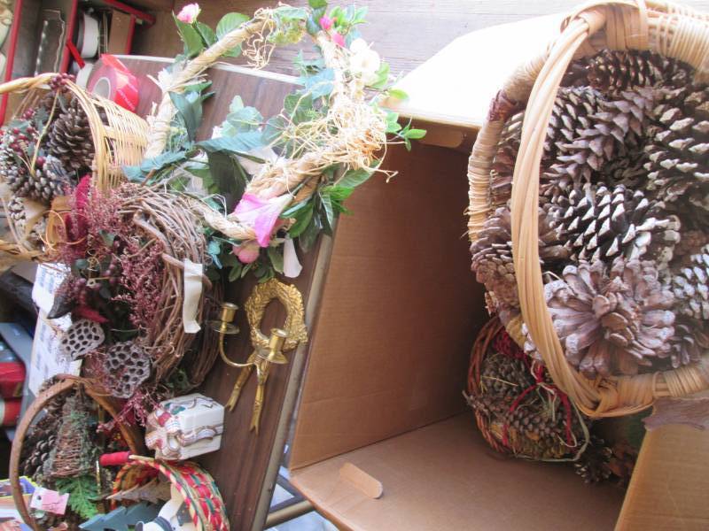 lot 13 image: Christmas baskets, pine cones, and ...