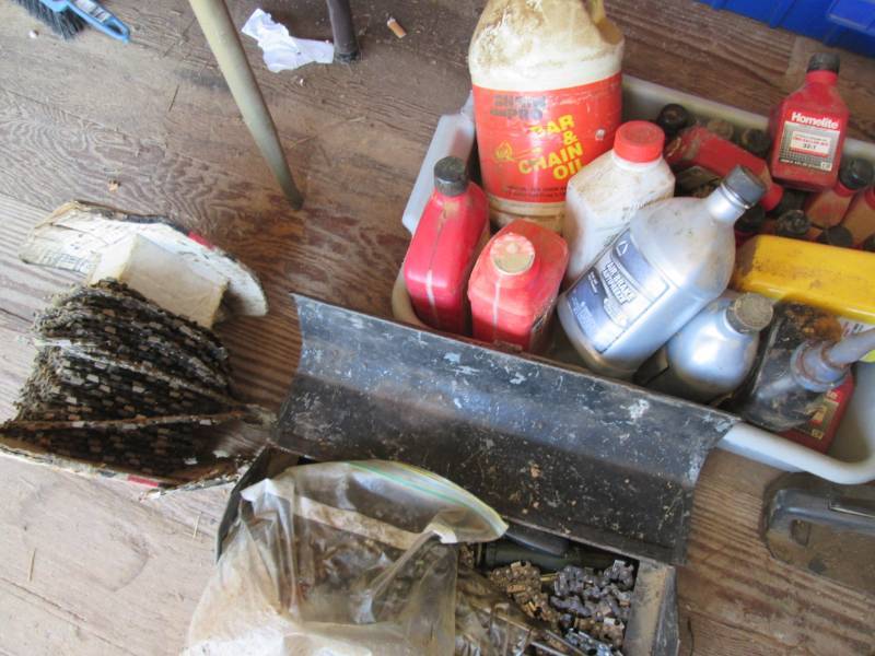 lot 30 image: Lot of chain saw accessories...