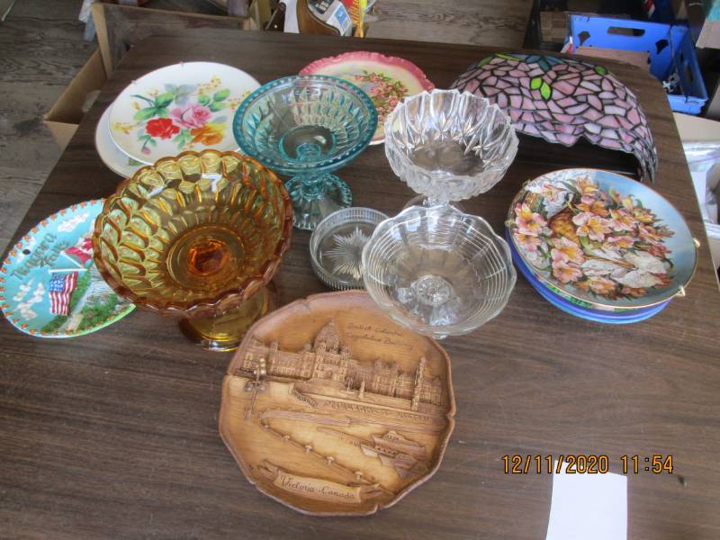 lot 183 image: Lot of glass and plates...