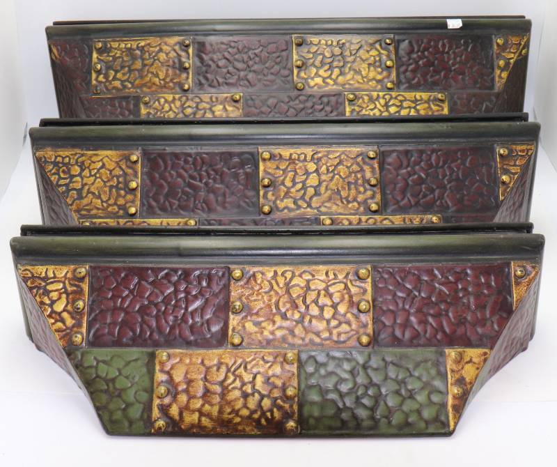 Set of 3 Metal Shelves