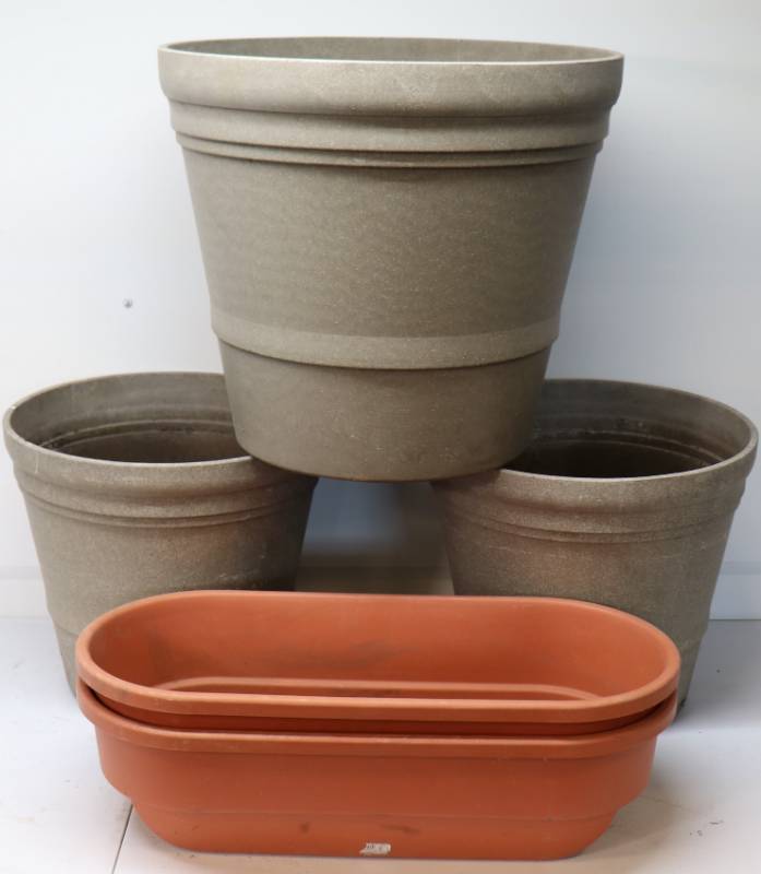 3 Large Plastic Flower Pots & 2 Deck Boxes