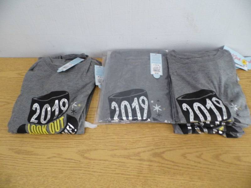 lot 8 image: Lot of 11 2019 T Shirts