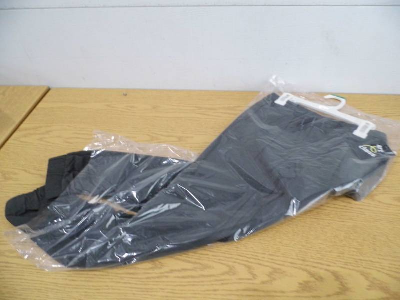 lot 22 image: Lot of 9 Pants