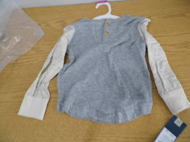 lot 26 image: Lot of 12 Grey Henley Shirts