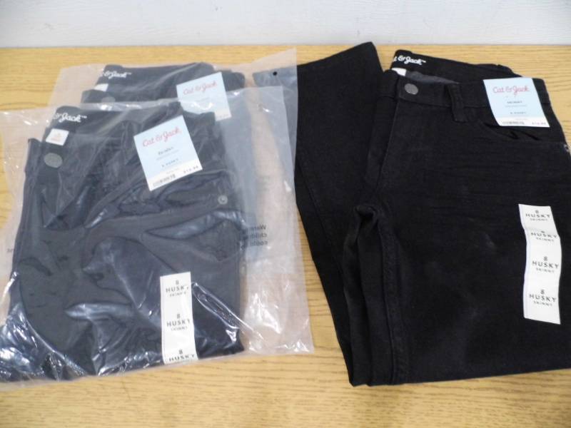 lot 44 image: Lot of 3 Cat and Jack Jeans
