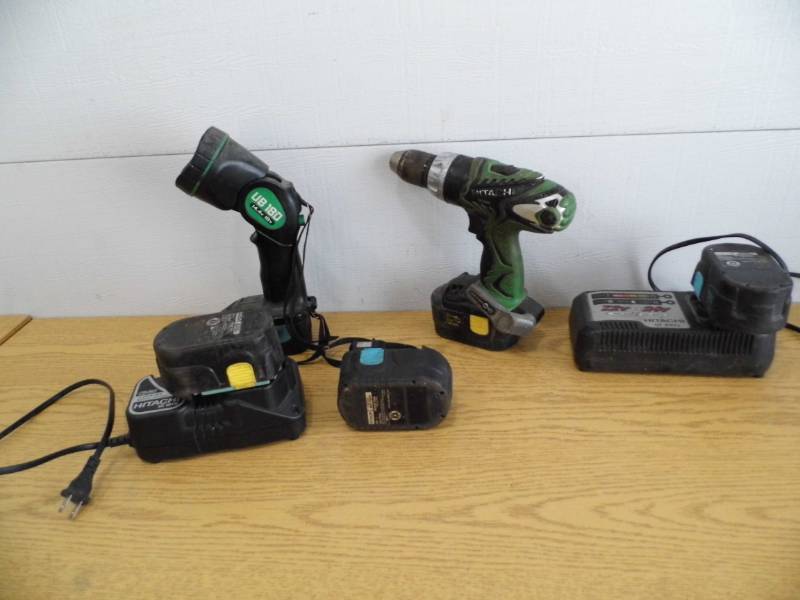 lot 73 image: Hitachi Drill - Light