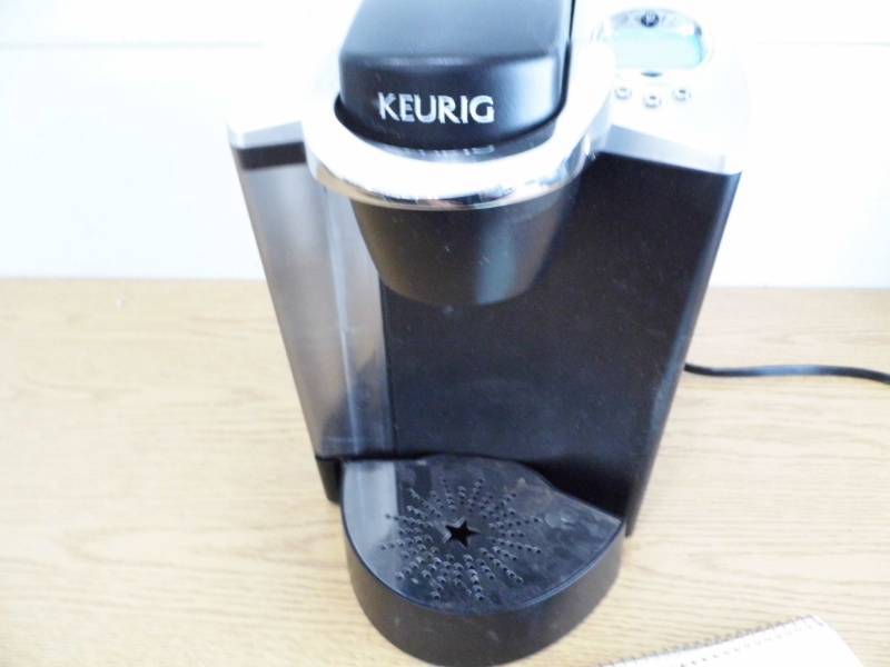 lot 90 image: Keurig Coffee Maker