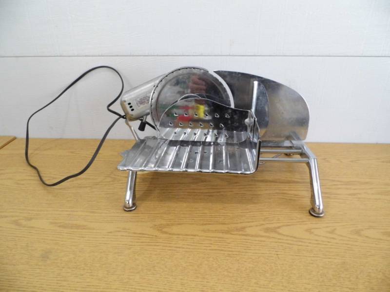 lot 93 image: Rival Meat Slicer