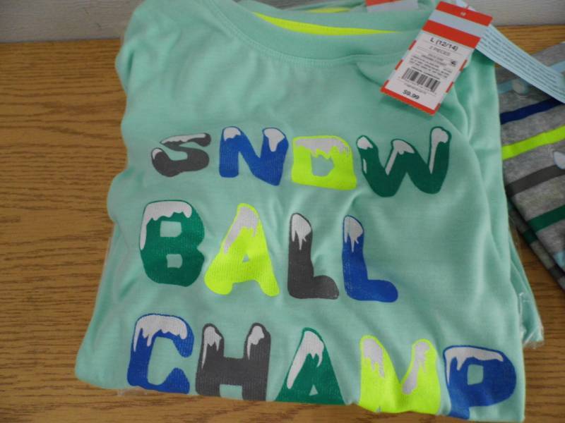 lot 3 image: Lot of 4 - 2 Pc ShirtsPants