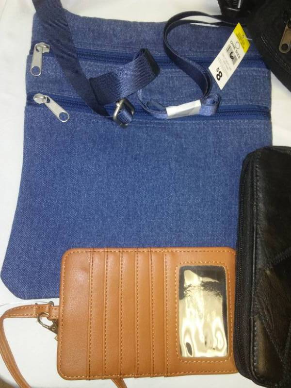 lot 43 image: NEW pocketbooks, purses clutches, - about a dozen