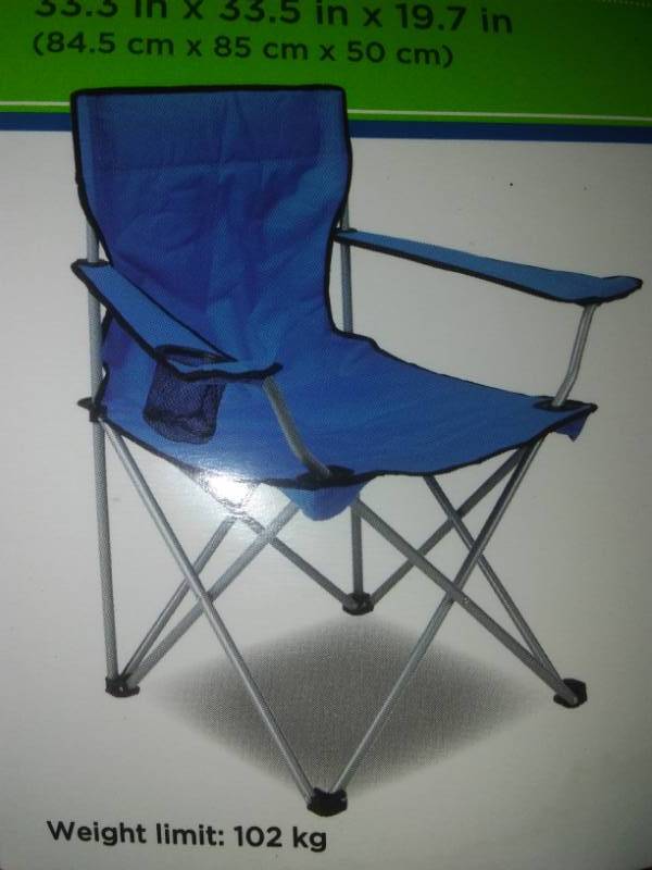 lot 82 image: 2 collapsible sport chairs