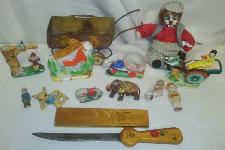 lot 90 image: Japan porcelain and more - collectibles.