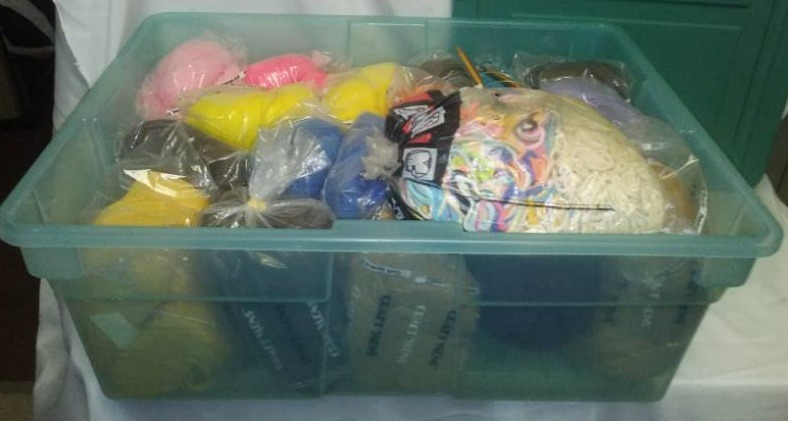 lot 105 image: NEW Yarn, Tote and more
