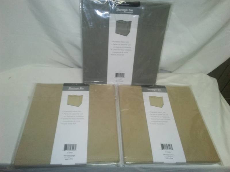 lot 107 image: 3 collapsible storage bins - cloth