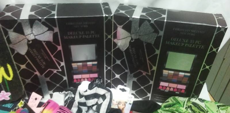 lot 123 image: Miscellaneous to Christian Siriano makeup and more.