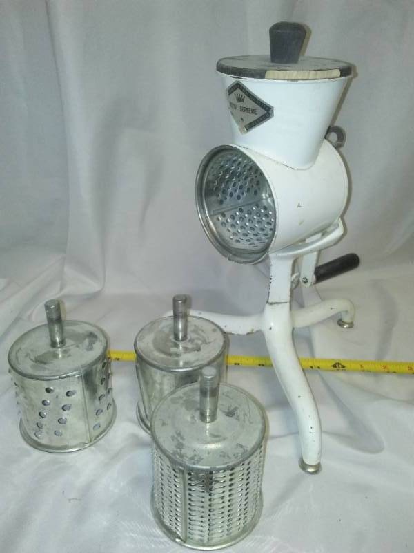 Fabulous vintage hand crank food processor by Royal Supreme.  Expansion  Sale! CHEAP SHIPPING SPEE DEE!! New, Antique, Vintage. Collectible!  Toys,Tools, Household, ERTL Die Cast, Disney, DeWalt, Back To School, Art  Work