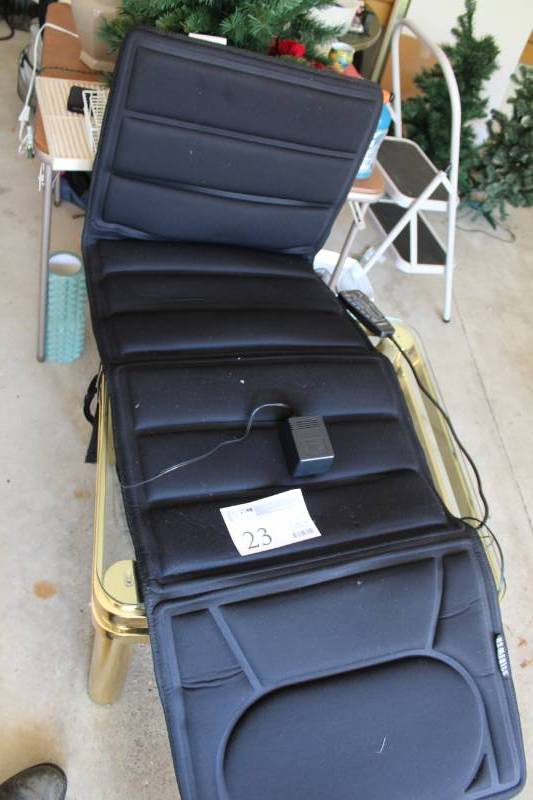 lot 23 image: HoMedics Massage Chair Pad with Remote Control
