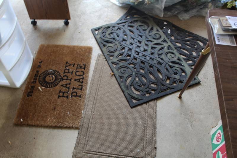 lot 60 image: Lot of (4) House Entrance Mats