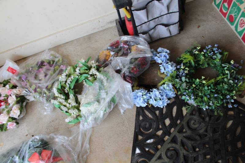 lot 45 image: Lot of (5) Floral Wreaths