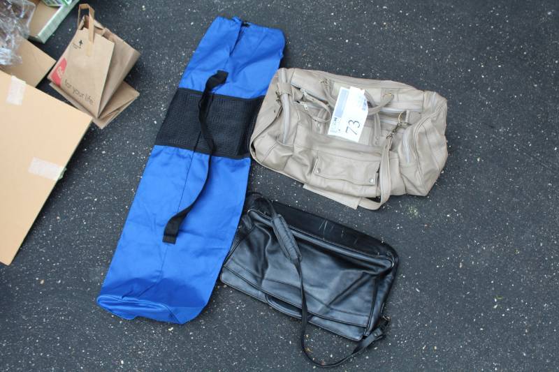 lot 73 image: Lot of (3) Tote Bags