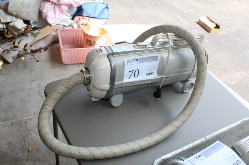 lot 70 image: Electrolux Portable Canister Vacuum