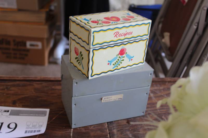 lot 119 image: Lot of (2) Recipe Boxes